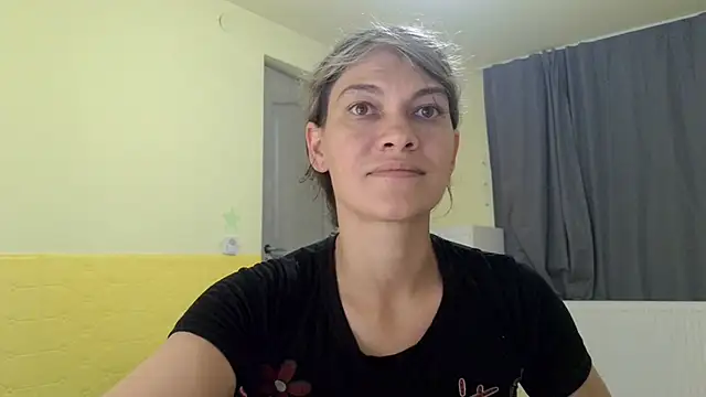 Snapshot of MercyLove chatting on September 2025 02:22:01 PM MercyLove online show from September 2025 02:22:01 PM