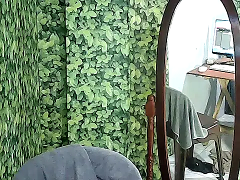 Snapshot of yummy_21xxx chatting on November 2025 07:08:01 AM yummy 21xxx online show from November 2025 07:08:01 AM