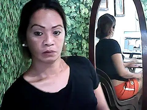 Snapshot of yummy_21xxx chatting on September 2025 01:53:02 AM yummy 21xxx online show from September 2025 01:53:02 AM