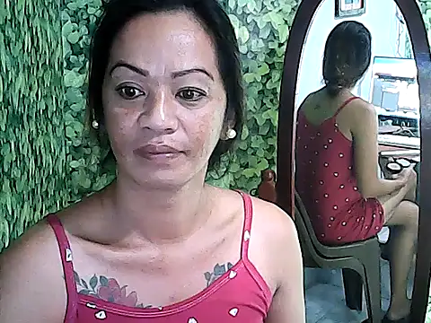 Snapshot of yummy_21xxx chatting on November 2025 01:28:01 AM yummy 21xxx online show from November 2025 01:28:01 AM