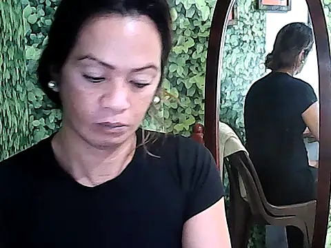 Snapshot of yummy_21xxx chatting on September 2025 01:13:02 AM yummy 21xxx online show from September 2025 01:13:02 AM