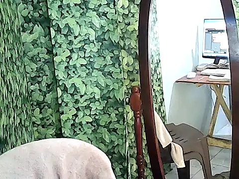 Snapshot of yummy_21xxx chatting on October 2025 04:25:02 AM yummy 21xxx online show from October 2025 04:25:02 AM