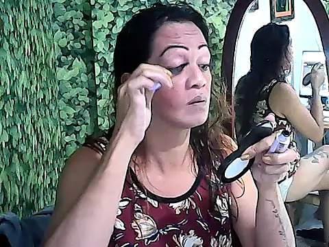 Snapshot of yummy_21xxx chatting on November 2025 09:59:01 PM yummy 21xxx online show from November 2025 09:59:01 PM