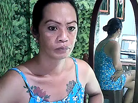 Snapshot of yummy_21xxx chatting on October 2025 07:22:02 PM yummy 21xxx online show from October 2025 07:22:02 PM