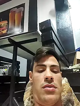 Snapshot of Villalexs chatting on October 2025 04:38:01 AM Villalexs online show from October 2025 04:38:01 AM