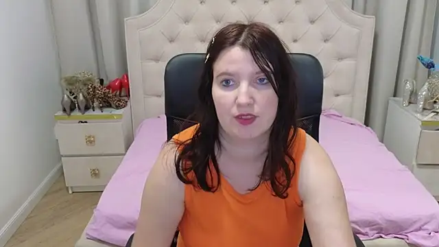Snapshot of AmazingTori chatting on October 2025 01:01:02 PM AmazingTori online show from October 2025 01:01:02 PM
