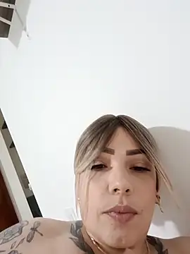 natalygolden69 online show from November 2025 02:45:02 PM