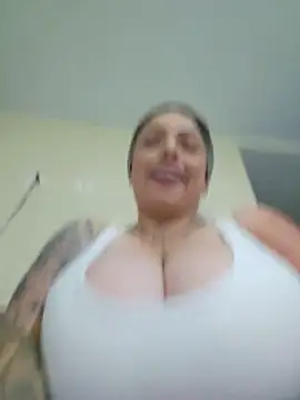 natalygolden69 online show from May 2026 12:02:02 PM
