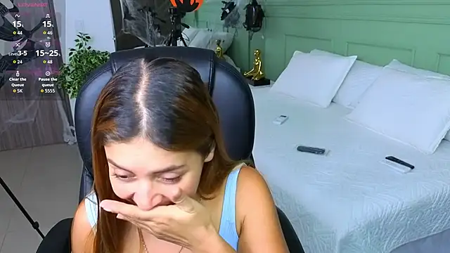 ROSE  15 online show from October 2025 07:38:02 PM