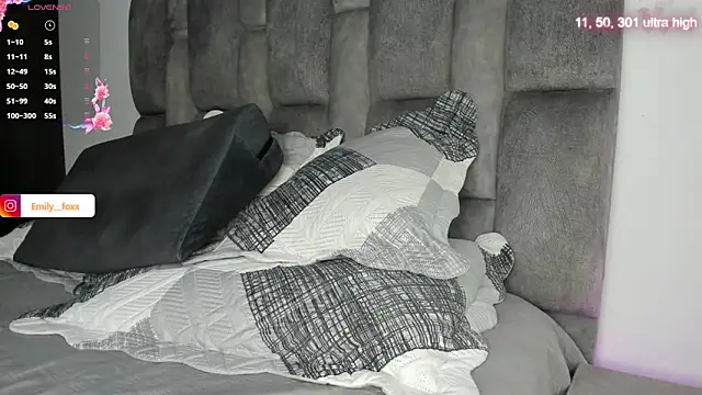 emily fox1 online show from March 2026 10:33:02 AM