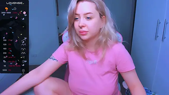 MonaLauu online show from February 2025 11:17:01 PM