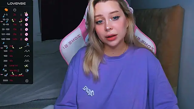 MonaLauu online show from September 2025 02:07:01 AM