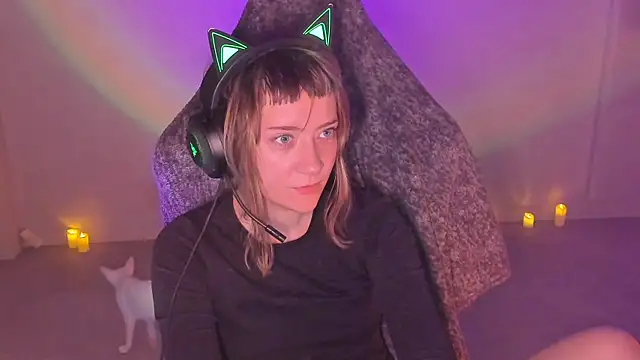 Snapshot of RikkiSanchez chatting on November 2025 08:34:02 PM RikkiSanchez online show from November 2025 08:34:02 PM