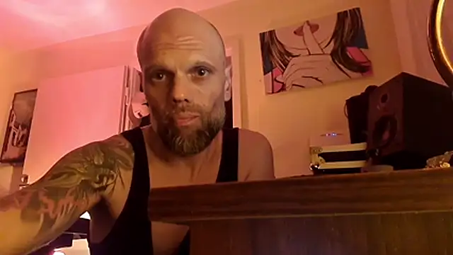 Snapshot of Ladyshaker82 chatting on November 2025 06:07:01 AM Ladyshaker82 online show from November 2025 06:07:01 AM