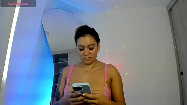 SussiVega online show from October 2025 08:23:02 PM