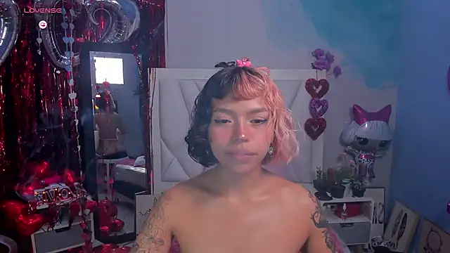 Snapshot of katalina_garcia chatting on March 2025 09:49:01 PM katalina garcia online show from March 2025 09:49:01 PM