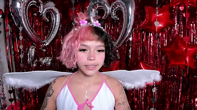 Snapshot of katalina_garcia chatting on February 2025 03:42:01 AM katalina garcia online show from February 2025 03:42:01 AM