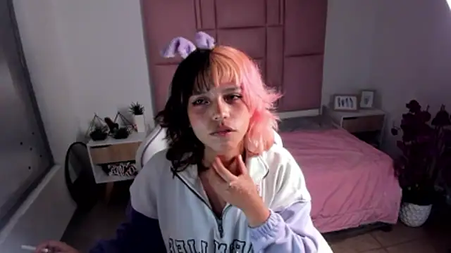 katalina garcia online show from January 2026 10:58:01 PM