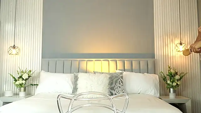 ValeryNova online show from October 2025 11:30:01 AM