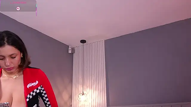 ValeryNova online show from May 2026 11:07:01 AM