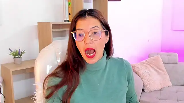 Snapshot of Antonnella_3 chatting on September 2025 01:18:01 PM Antonnella 3 online show from September 2025 01:18:01 PM