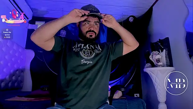 MichaelBear  online show from October 2025 02:38:01 PM