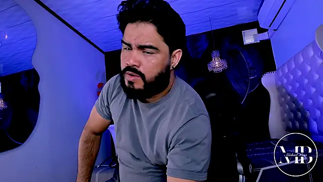 MichaelBear  online show from February 2026 01:33:01 PM