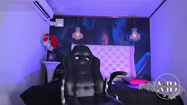 MichaelBear  online show from February 2026 05:44:01 PM