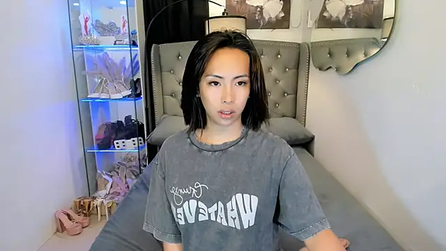 reighnempress online show from February 2026 12:52:02 AM