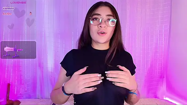 Snapshot of Samii_Evans chatting on March 2025 06:54:01 PM Samii Evans online show from March 2025 06:54:01 PM