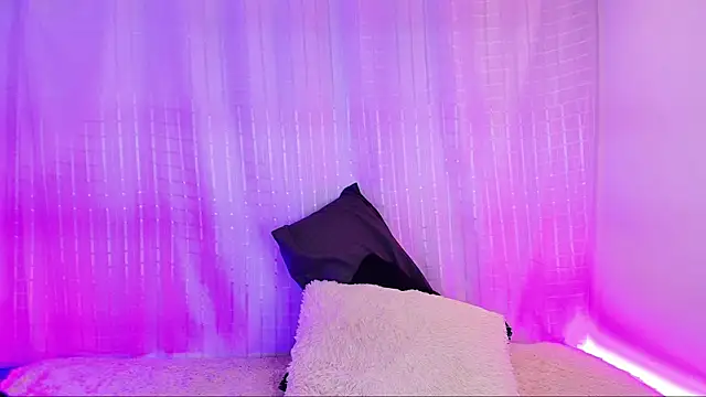 Snapshot of Samii_Evans chatting on February 2025 03:39:02 AM Samii Evans online show from February 2025 03:39:02 AM