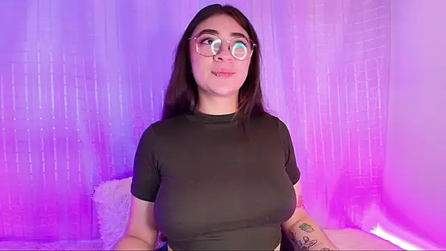 Snapshot of Samii_Evans chatting on February 2025 10:24:02 AM Samii Evans online show from February 2025 10:24:02 AM