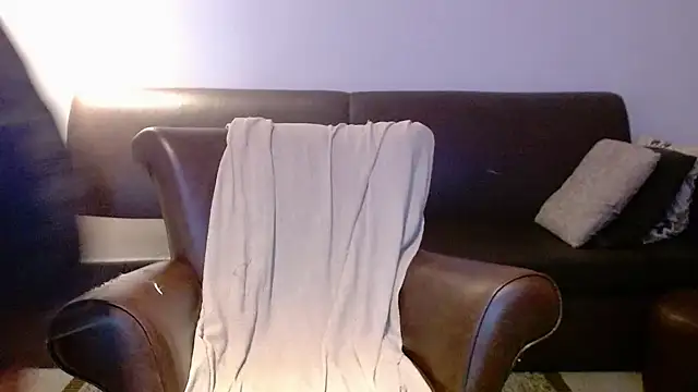 Linda1975 online show from April 2026 10:21:02 AM