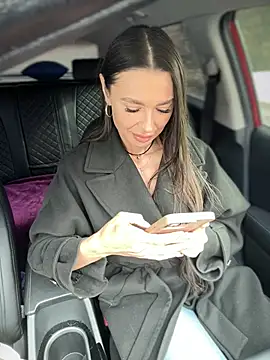 Emma Catt online show from March 2026 04:46:02 AM