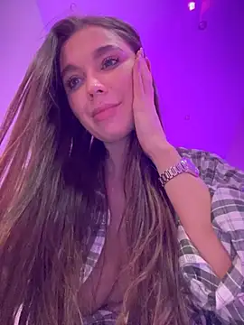 Emma Catt online show from January 2025 06:25:01 PM