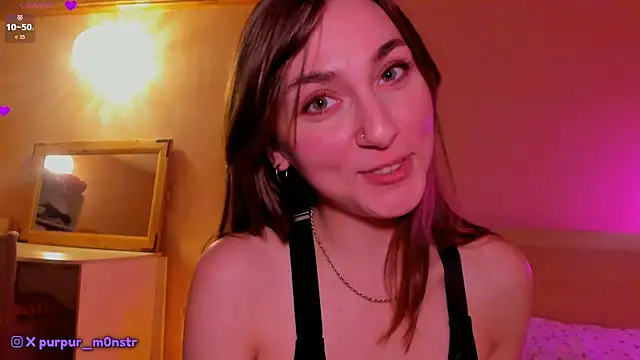 Snapshot of purpurmonstr chatting on November 2025 06:44:01 PM purpurmonstr online show from November 2025 06:44:01 PM