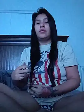 Snapshot of LunaGelatti chatting on May 2026 10:56:01 AM LunaGelatti online show from May 2026 10:56:01 AM