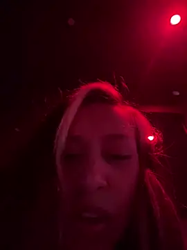 Snapshot of LunaGelatti chatting on February 2025 02:28:02 AM LunaGelatti online show from February 2025 02:28:02 AM