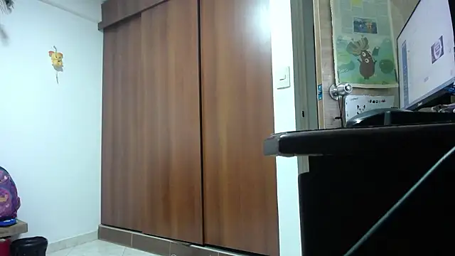 Moon lunita online show from March 2026 04:31:02 AM