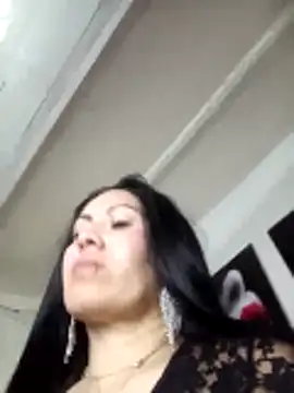 Tania mature online show from April 2026 05:32:01 PM