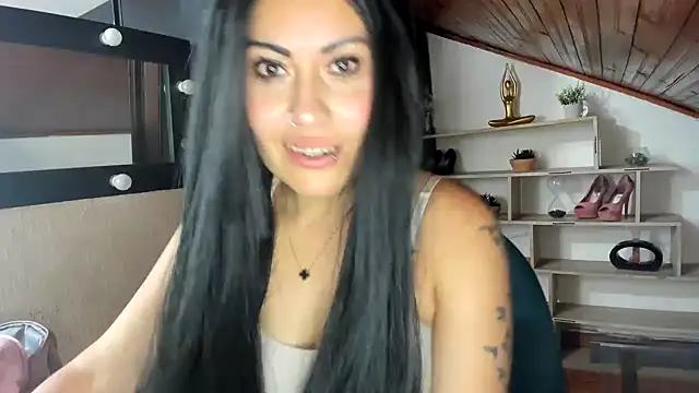 Snapshot of Tania_mature chatting on June 2026 12:32:02 AM Tania mature online show from June 2026 12:32:02 AM