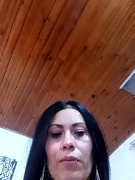 Snapshot of Tania_mature chatting on May 2026 05:39:02 PM Tania mature online show from May 2026 05:39:02 PM