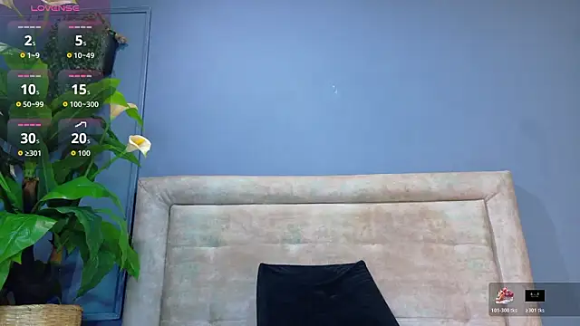 nicol snow online show from February 2026 01:30:01 PM