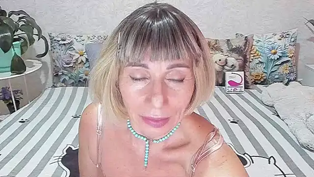 AgataFoxx online show from July 2026 10:44:01 AM