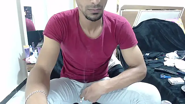 Snapshot of highguy chatting on October 2025 11:58:01 PM highguy online show from October 2025 11:58:01 PM