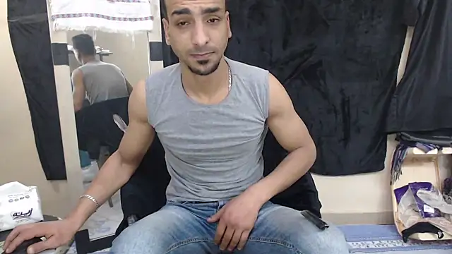 Snapshot of highguy chatting on March 2025 01:14:01 PM highguy online show from March 2025 01:14:01 PM