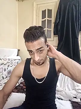 Snapshot of highguy chatting on March 2025 04:07:02 AM highguy online show from March 2025 04:07:02 AM