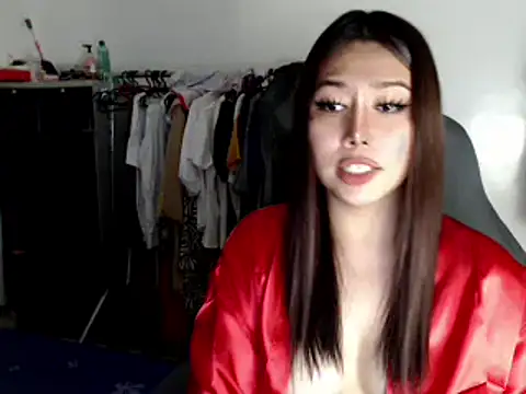 urqueendominant online show from March 2025 08:30:02 AM