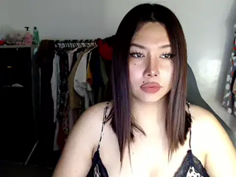 urqueendominant online show from March 2025 12:44:01 AM