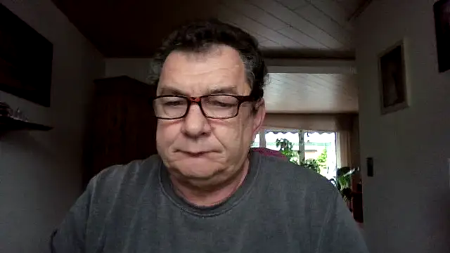 Snapshot of Nobbie444 chatting on November 2025 01:37:01 PM Nobbie444 online show from November 2025 01:37:01 PM